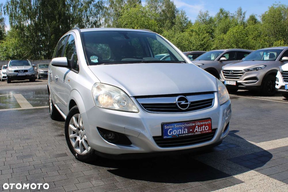 Opel Zafira - 9