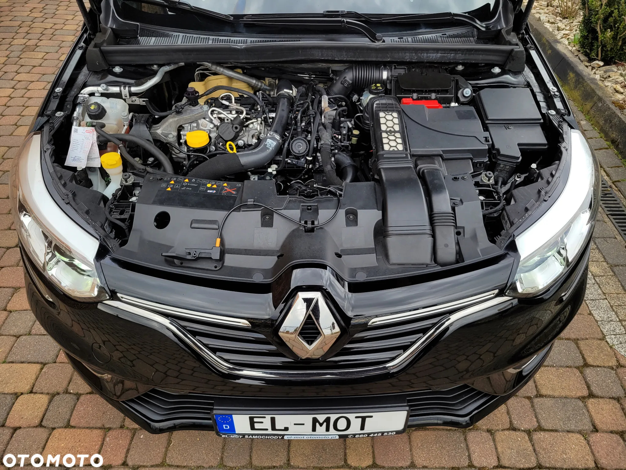 Renault Megane ENERGY TCe 140 EDC LIMITED - 28
