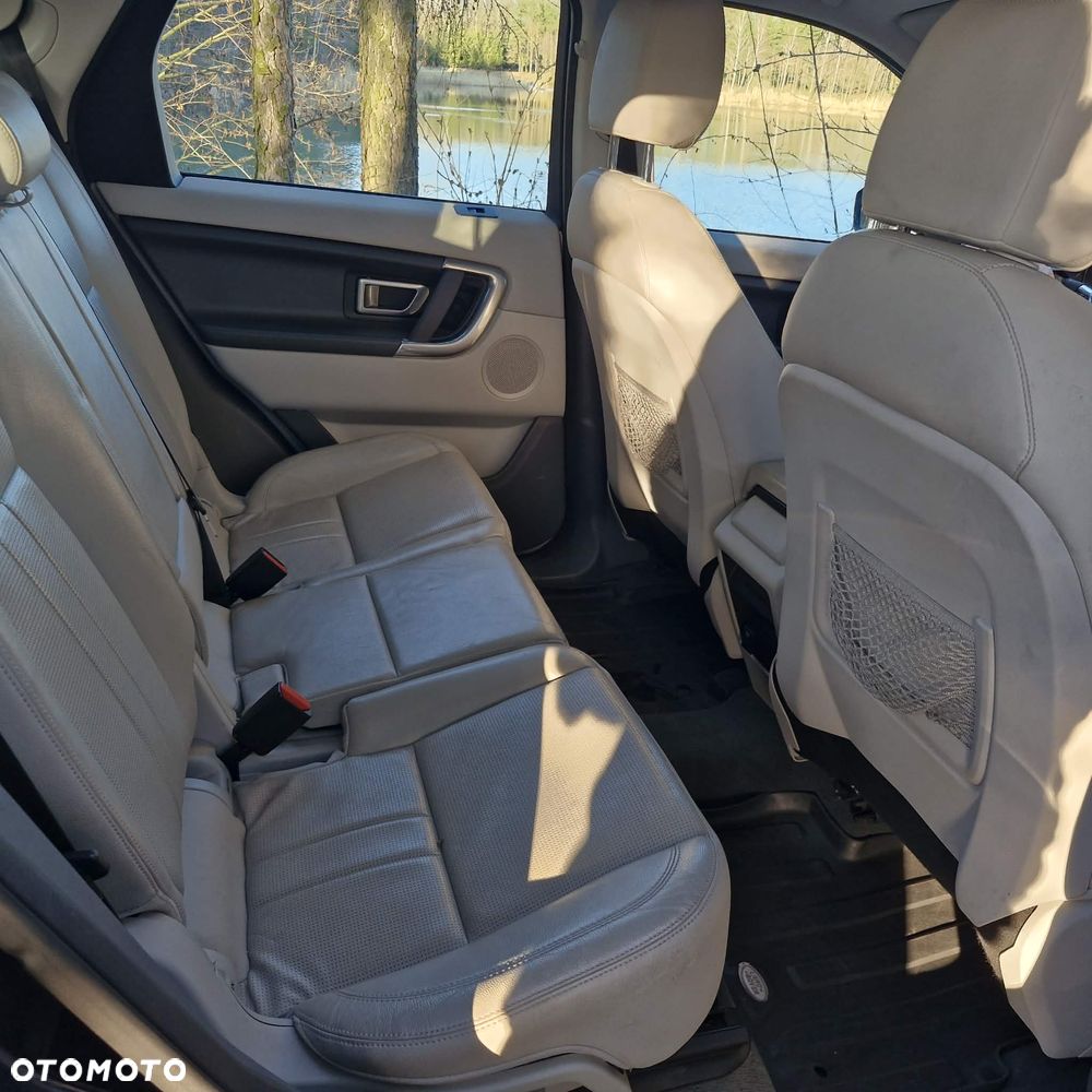 Land Rover Discovery Sport TD4 SE - 10