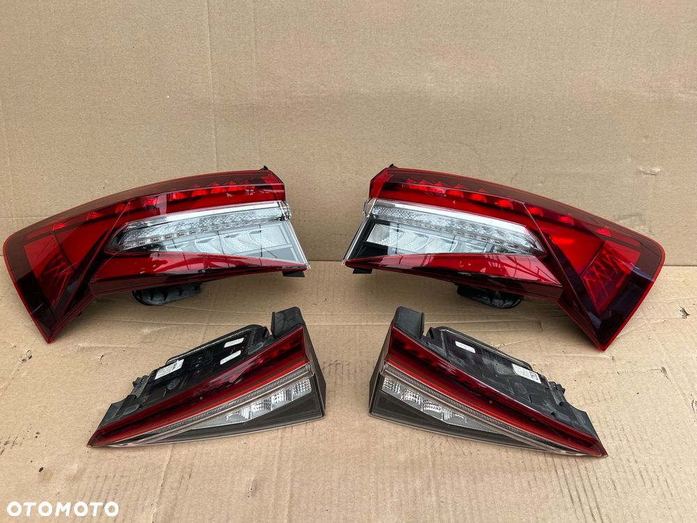 SKODA KODIAQ LIFT TYLNE LAMPY KOMPLET LED