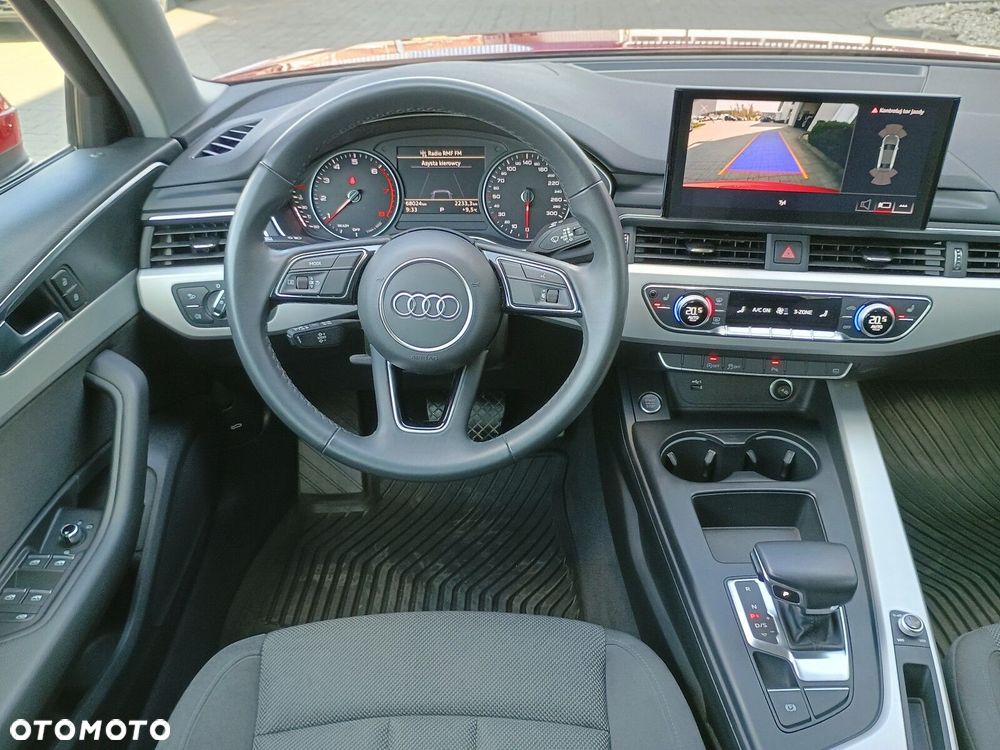 Audi A4 Limousine - 16