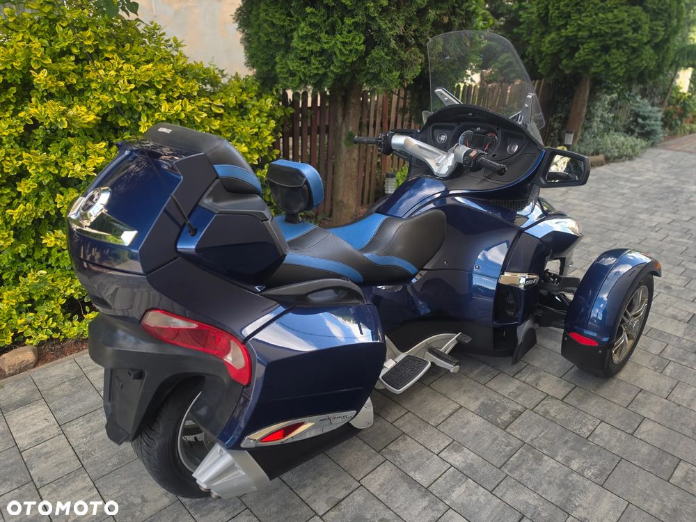 Can-Am Spyder - 4