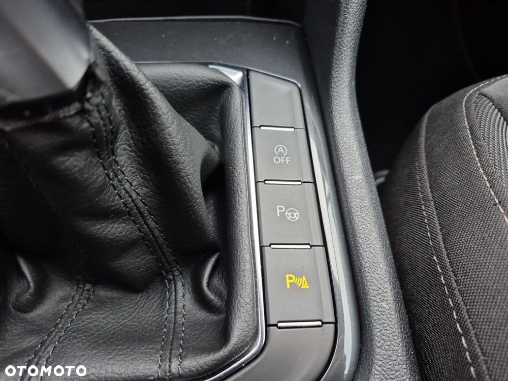 Volkswagen Tiguan Allspace 2.0 TSI 4Mot Elegance DSG - 23