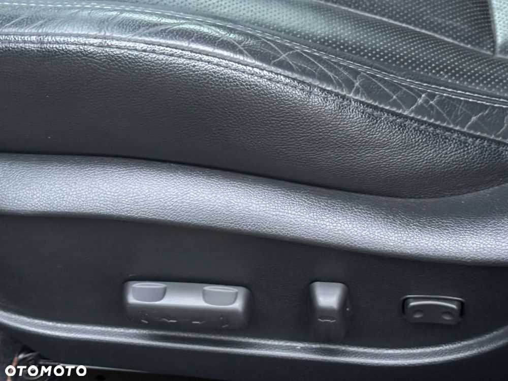 Hyundai i30 1.6 CRDi Premium - 17