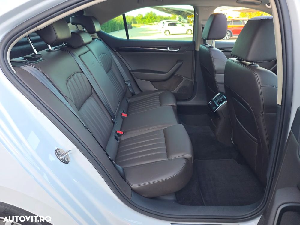 Skoda Superb 2.0 TDI DSG L&K - 14
