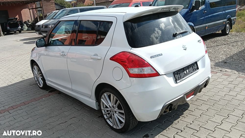 Suzuki Swift - 3