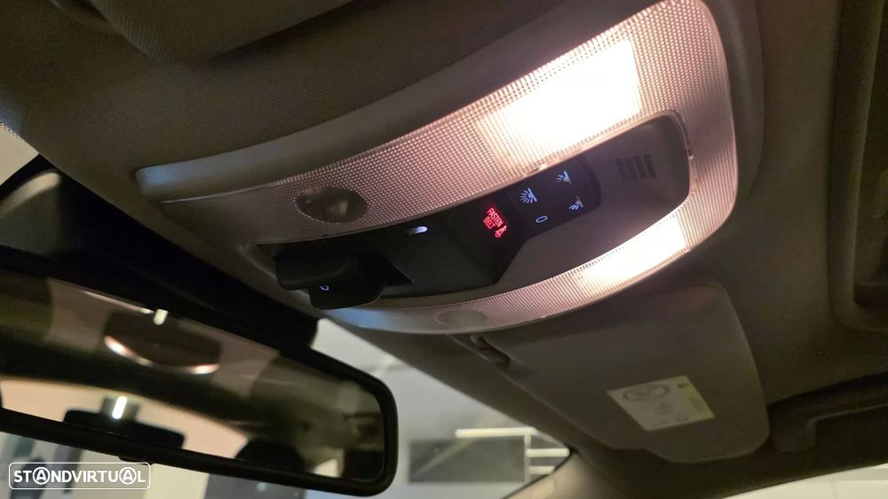 Volvo V60 1.6 D2 Momentum Eco - 48