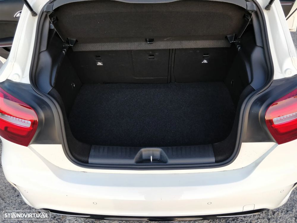 Mercedes-Benz A 180 d AMG Line - 10