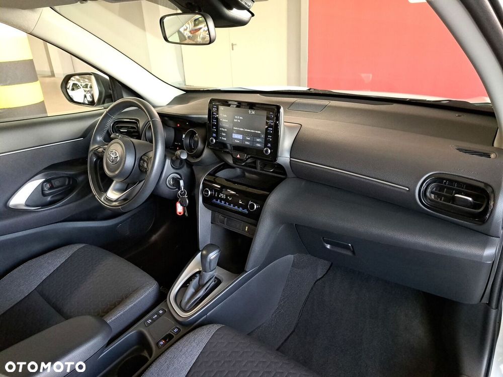 Toyota Yaris Cross Hybrid 1.5 Comfort - 17