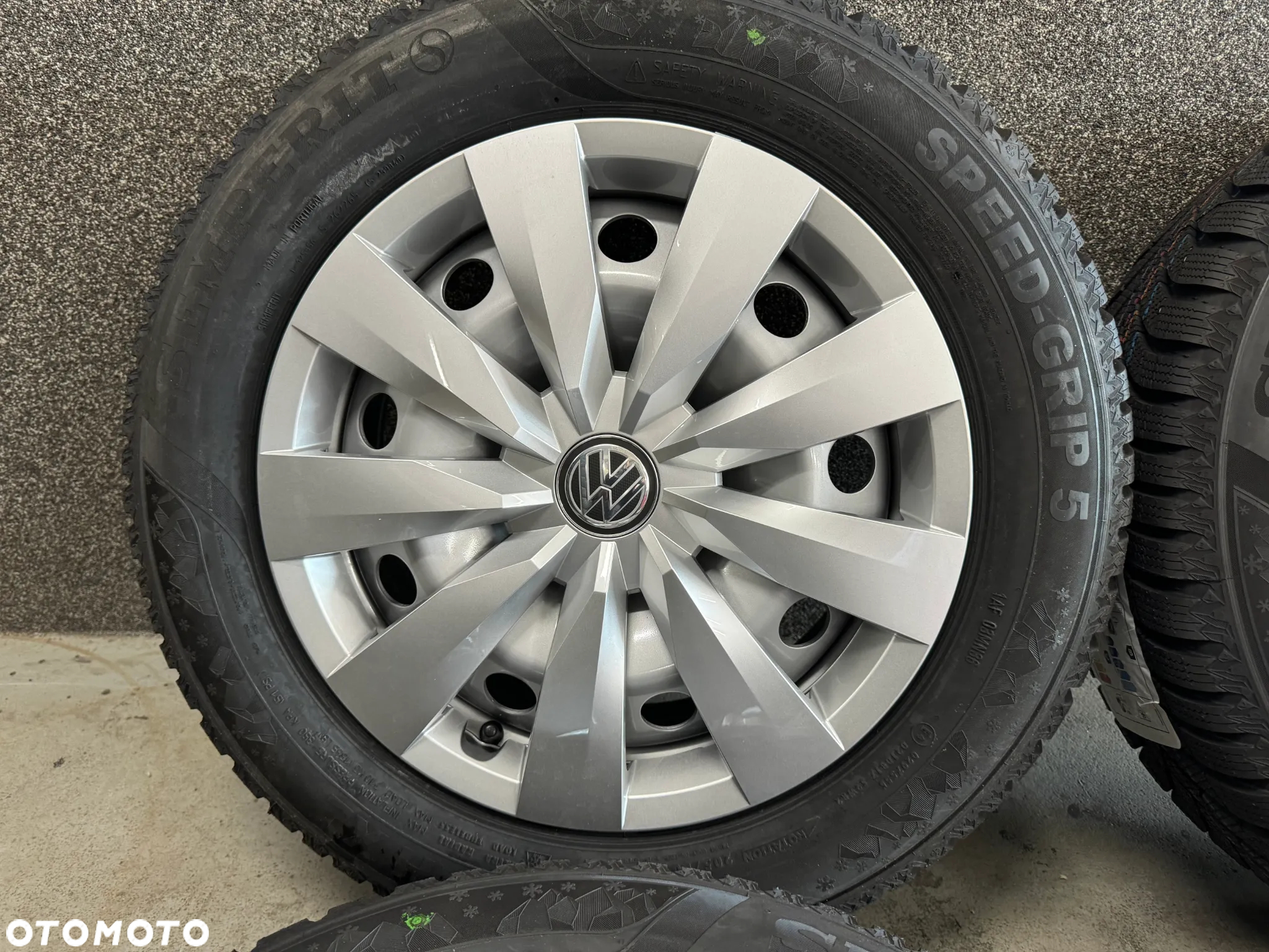 Koła Zimowe VW Touran 5TA 16 cali 5x112 4szt. Opony Zimowe Semperit 205/60/16 96H XL Nowe z kołpakami! - 2