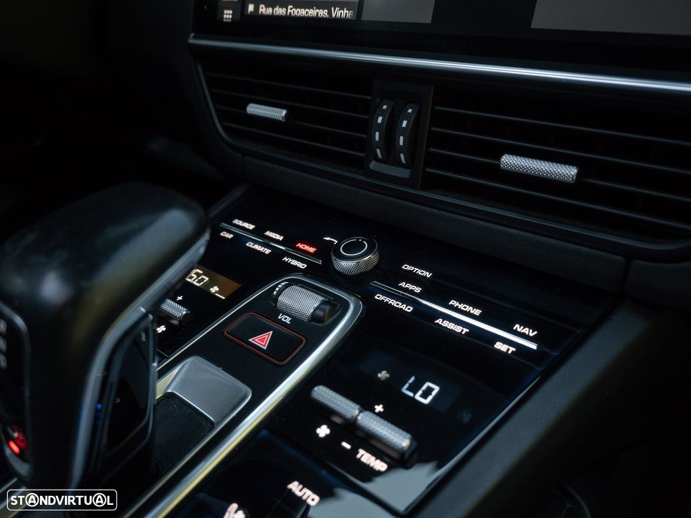 Porsche Cayenne S E-Hybrid - 28
