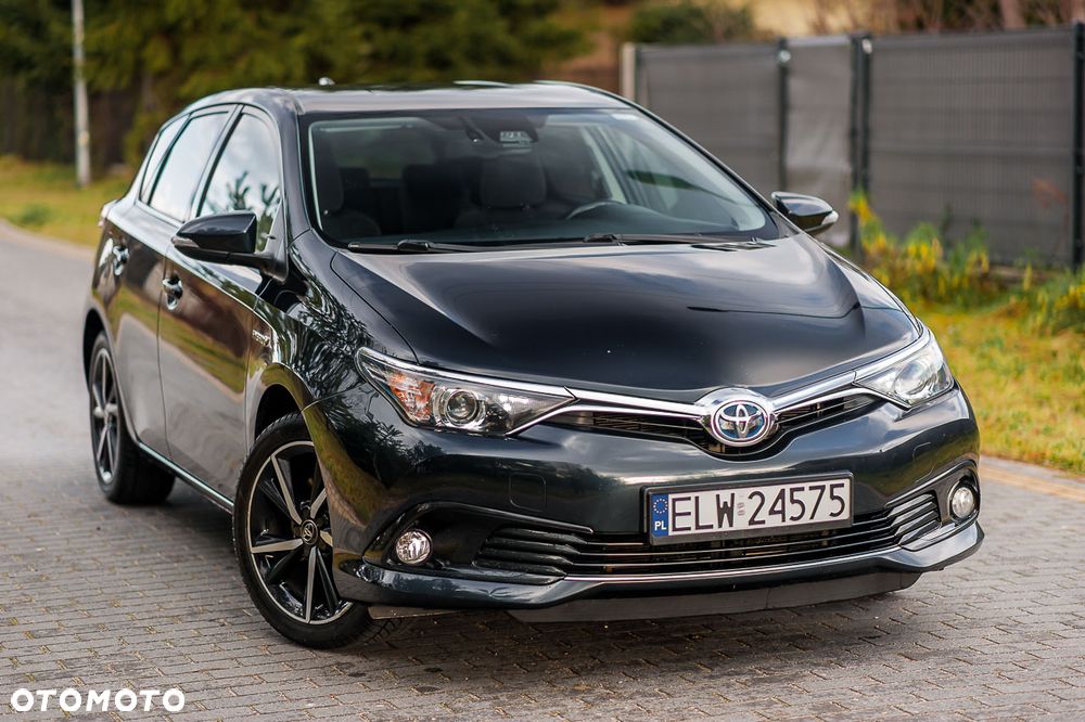 Toyota Auris 1.8 VVT-i Automatik Edition-S - 1
