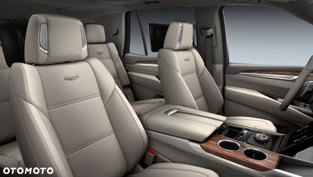 Cadillac Escalade - 8