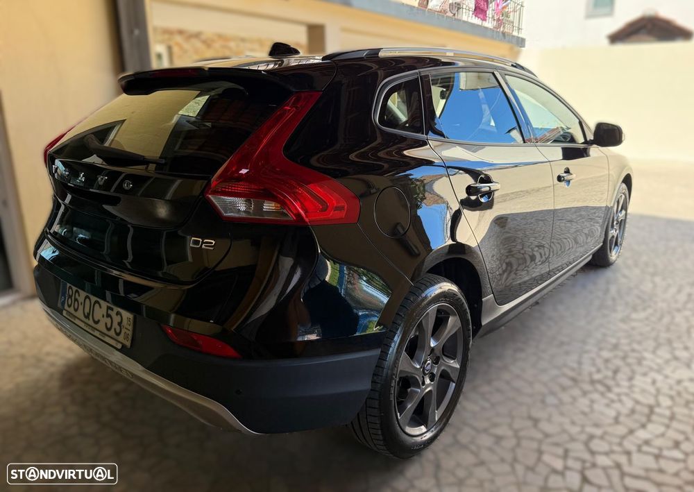Volvo V40 Cross Country - 4