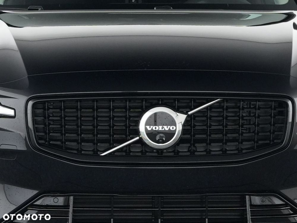 Volvo V60 B4 B DKG Plus Dark - 4