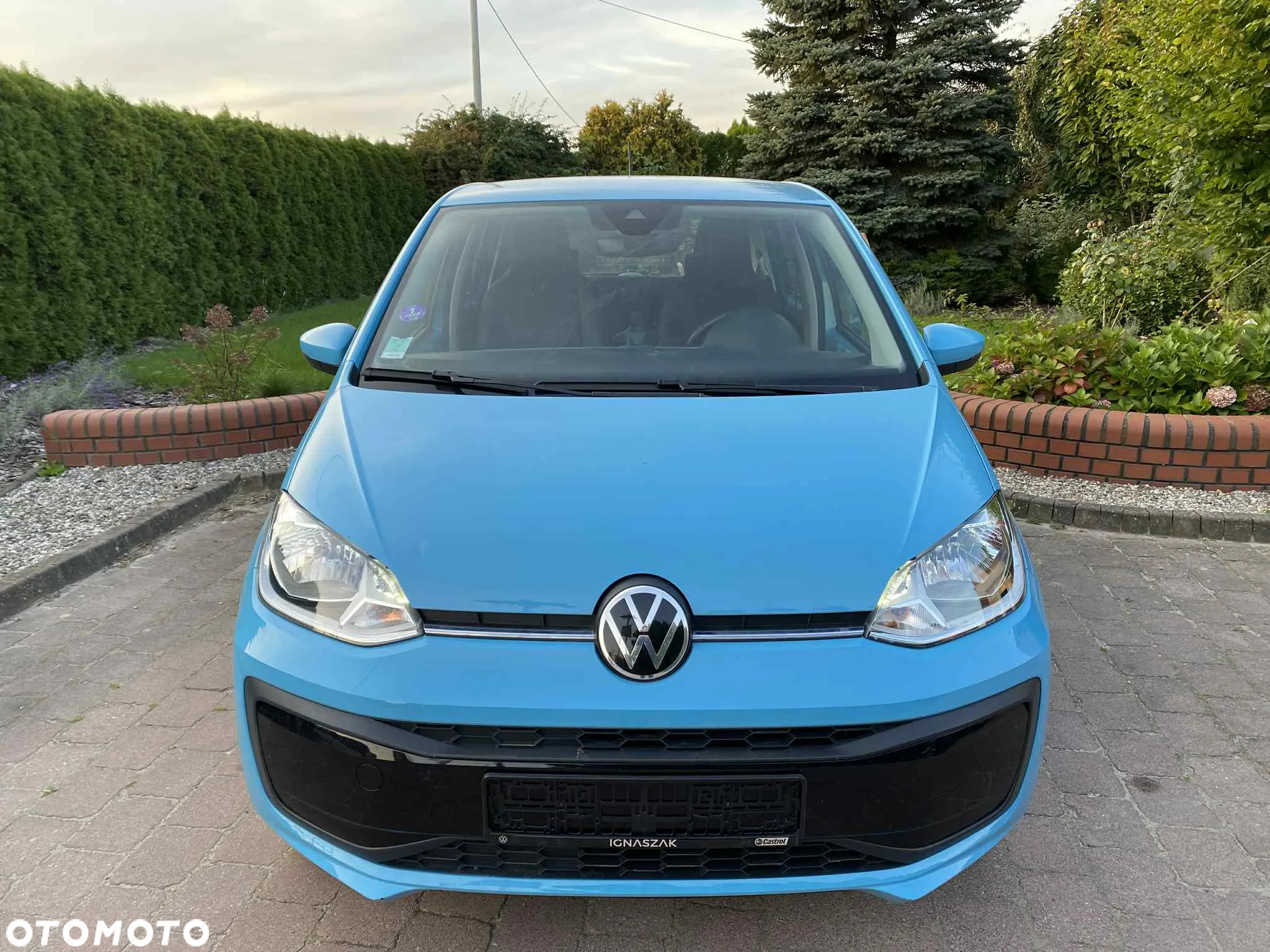Volkswagen up! Active - 28