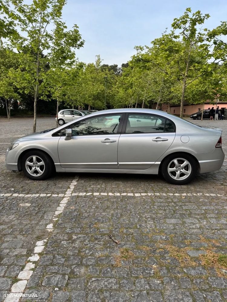 Honda Civic 1.3 DSI i-VTEC Hybrid Elegance EC - 2