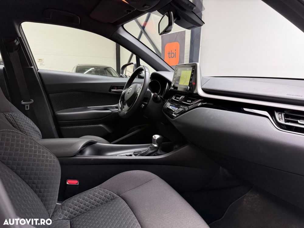 Toyota C-HR 2.0 Business-Edition - 17