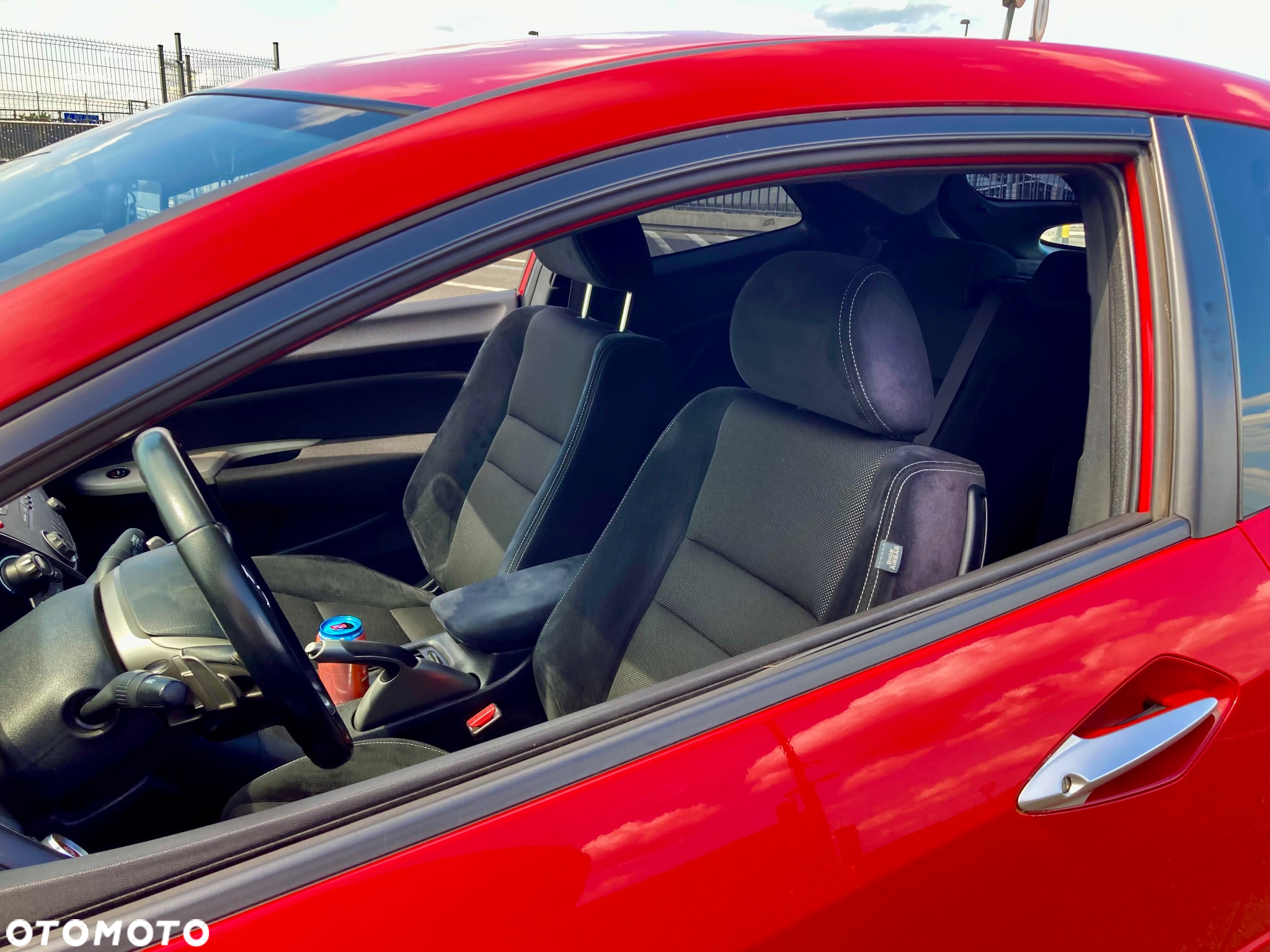 Honda Civic 1.8 LX Coupe - 29