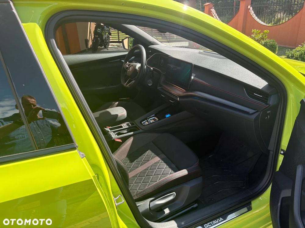 Skoda Octavia 2.0 TSI RS DSG - 7