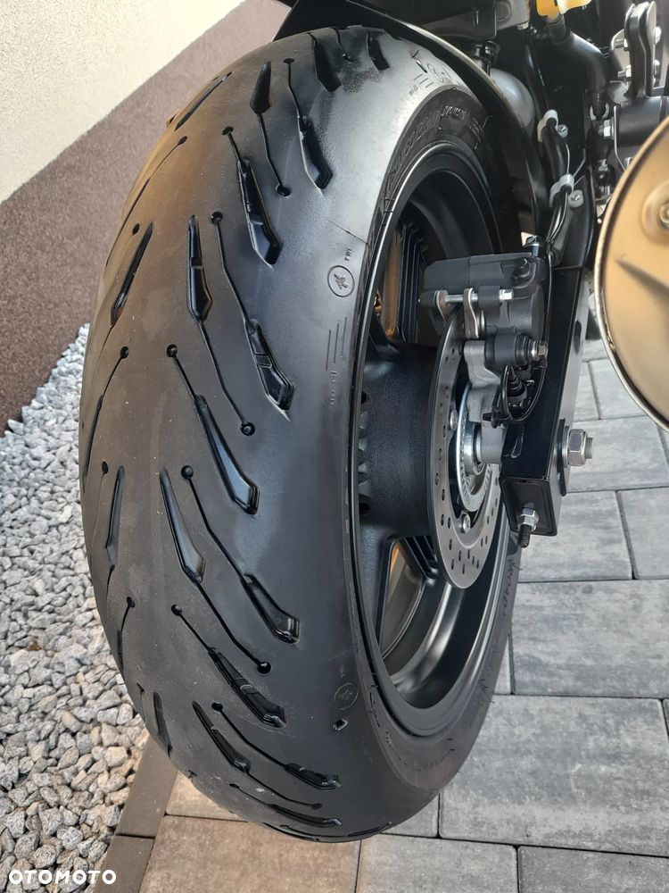 Honda CBF - 20
