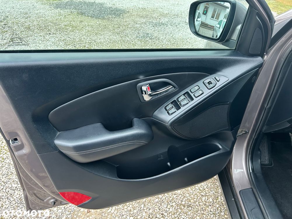 Hyundai ix35 blue 1.6 2WD Finale Gold - 10