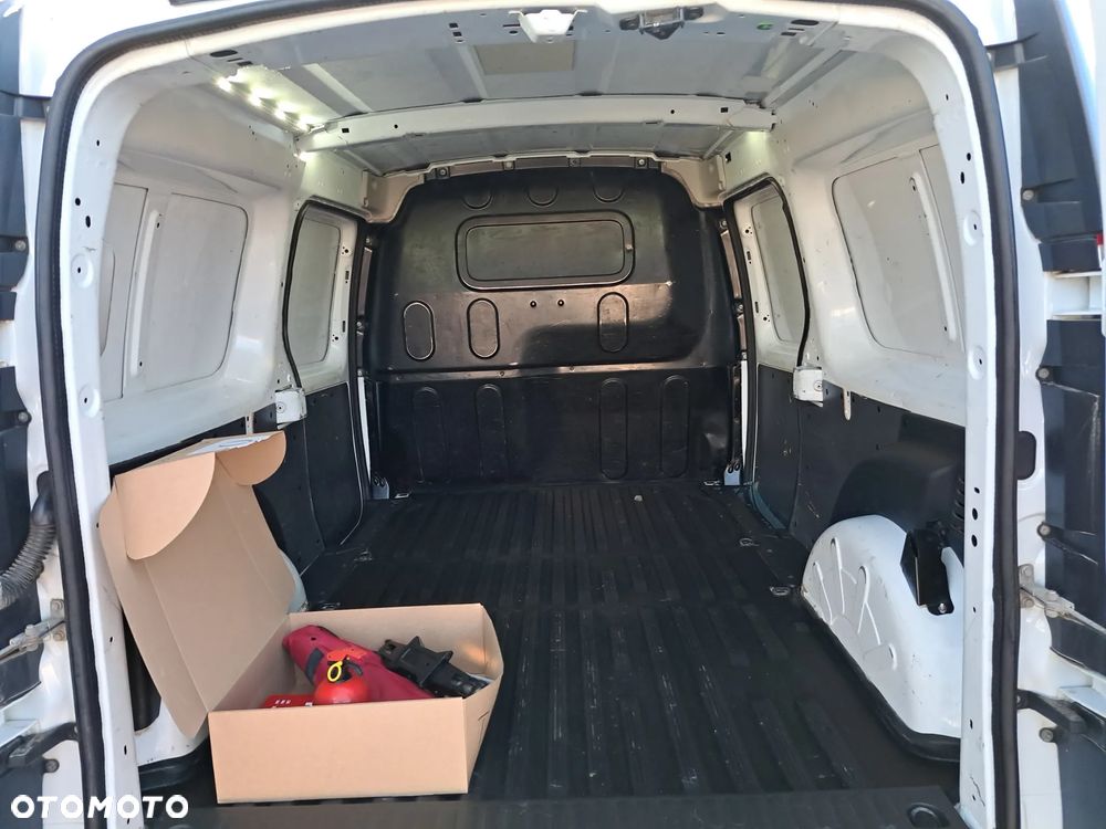 Renault Kangoo MAXI - 11