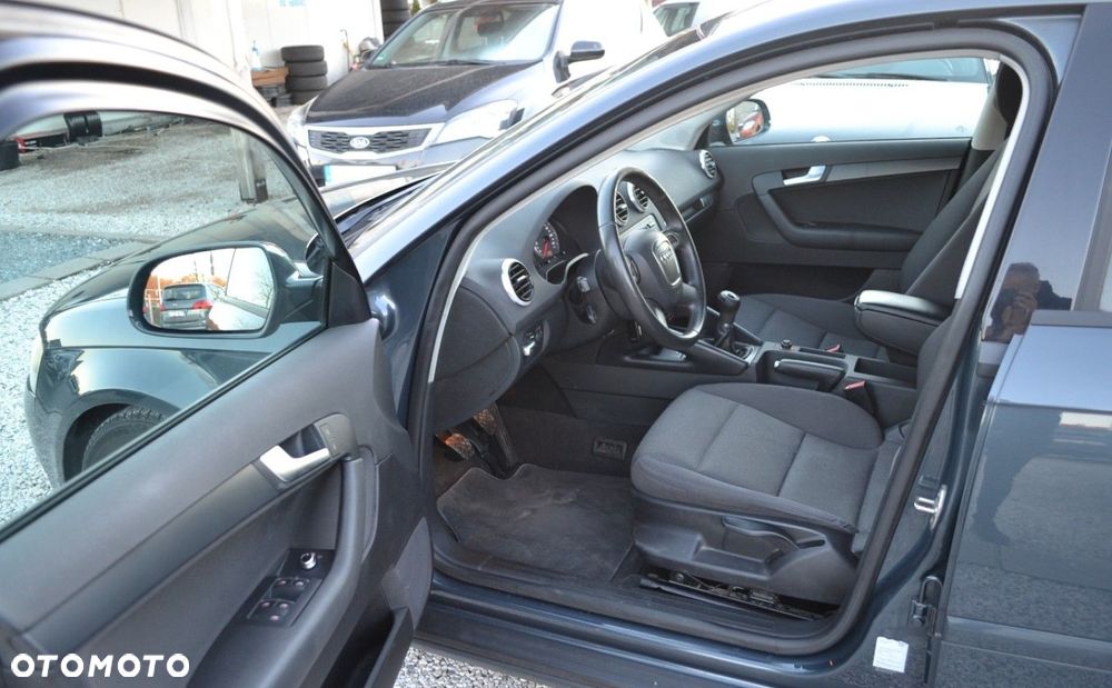 Audi A3 Sportback - 6