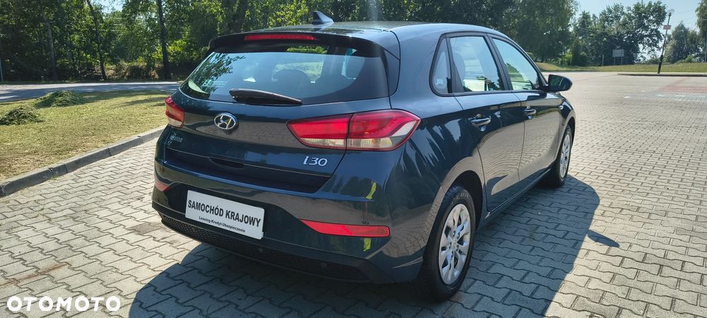 Hyundai i30 1.5 DPI Classic + - 8