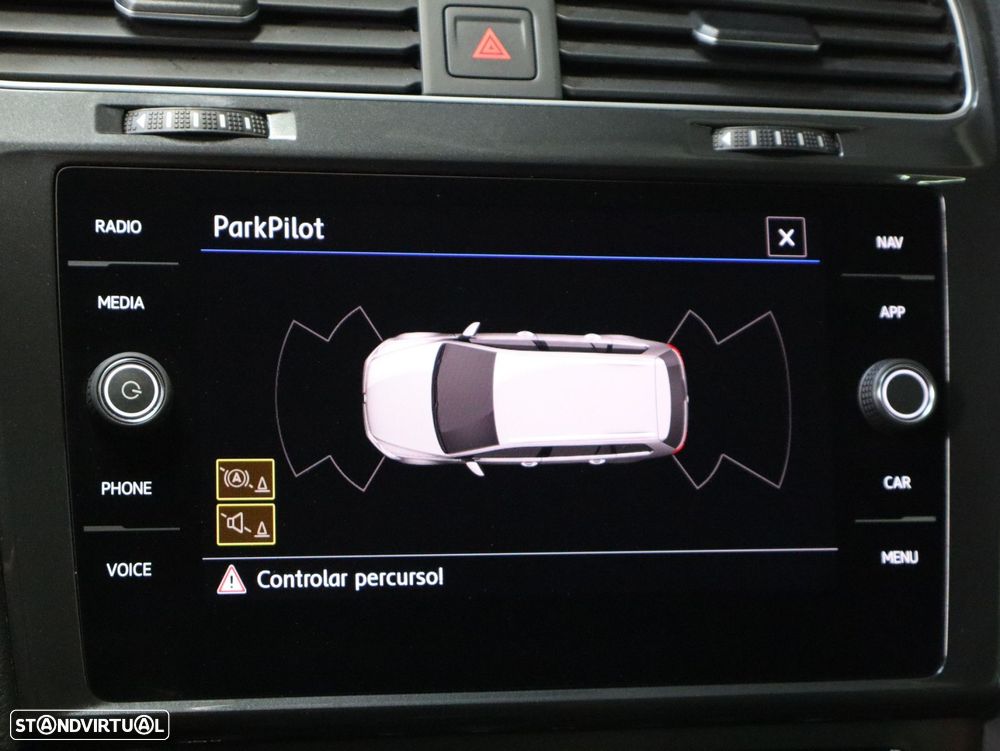 VW Golf Variant 1.6 TDi Confortline - 11