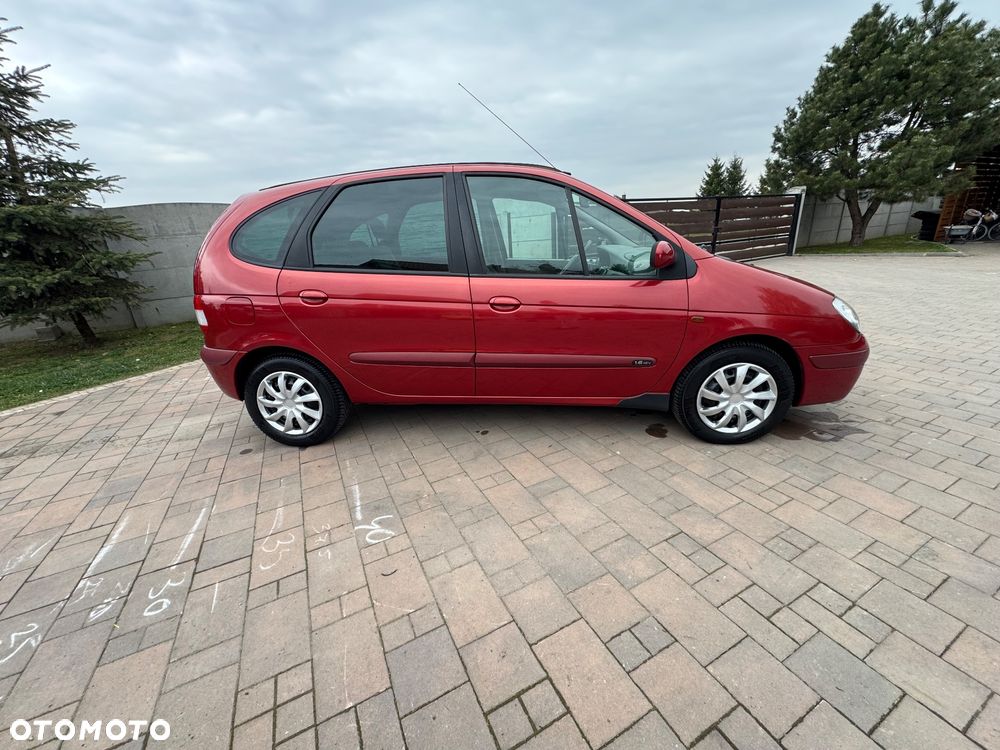 Renault Scenic 1.6 16V Privilege - 4