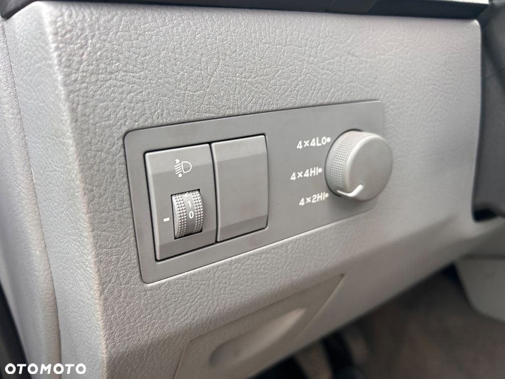 Kia Sorento 2.5 CRDi Escape + - 19