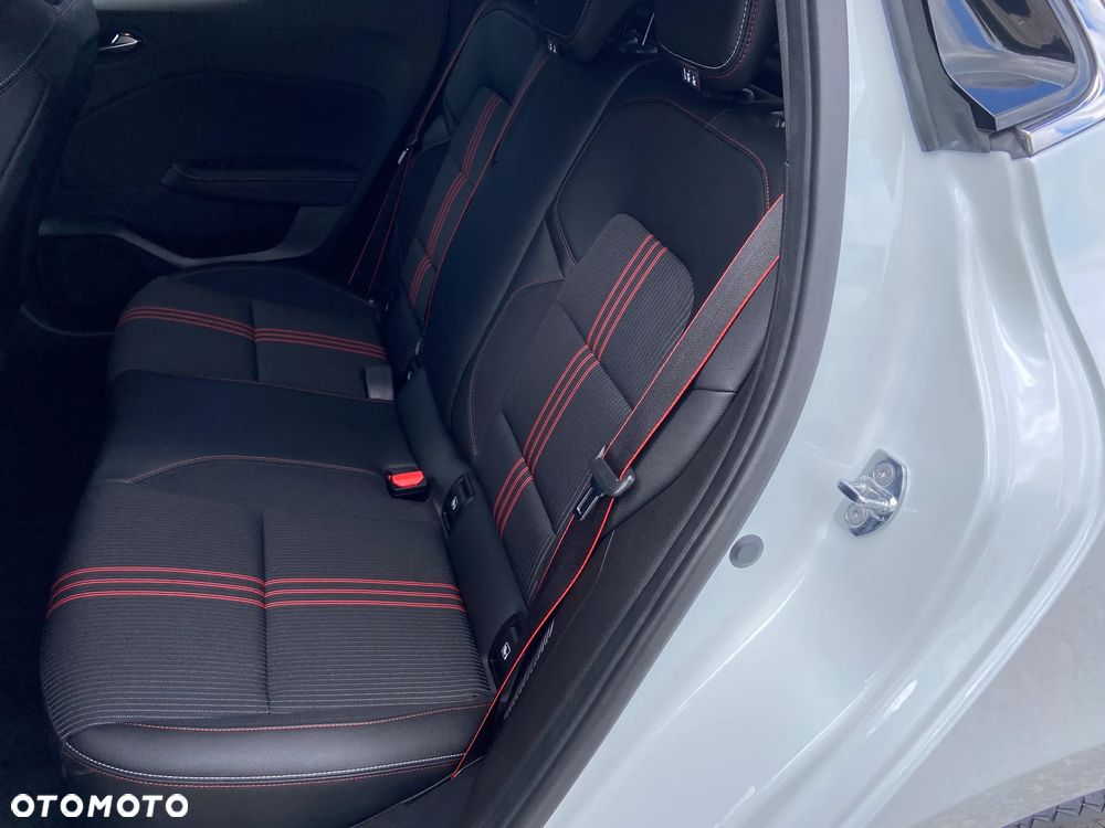 Renault Clio E-TECH 140 R.S LINE - 39