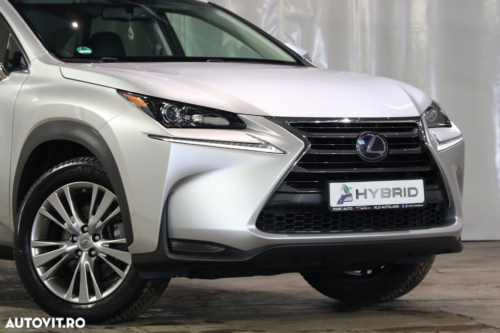 Lexus Seria NX 300h - 30