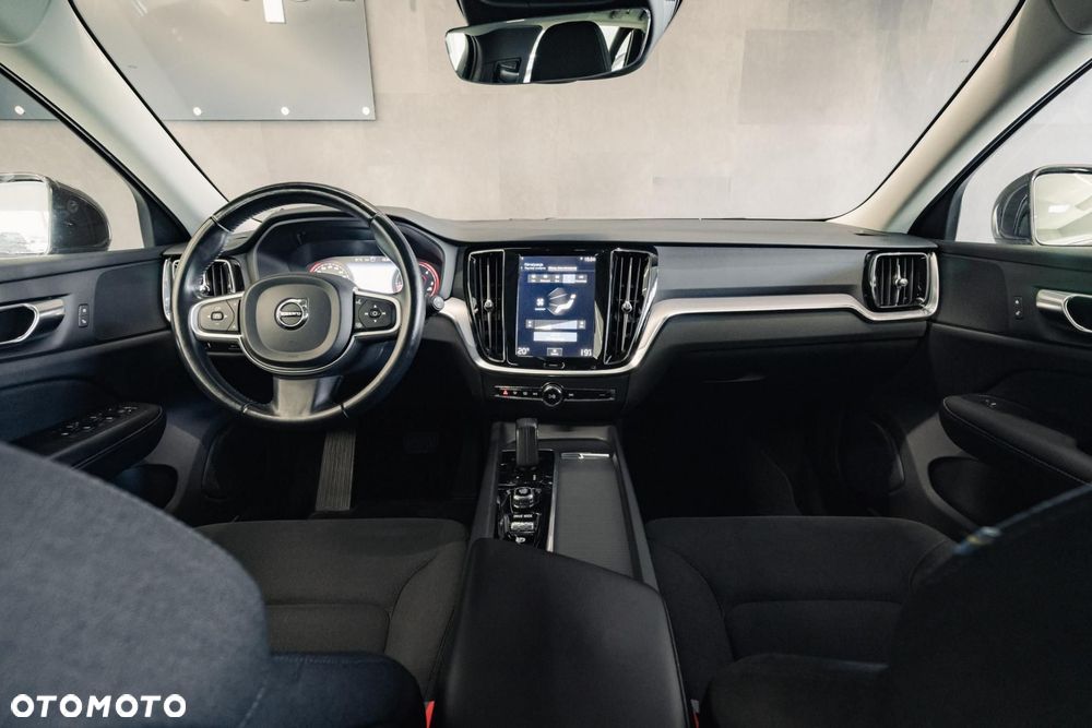 Volvo V60 B4 D Momentum Pro - 11