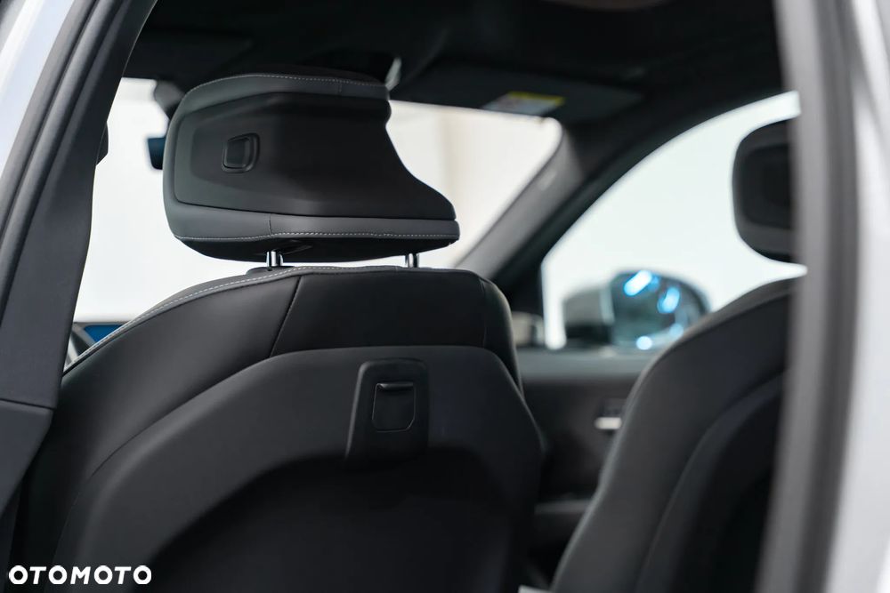 BMW iX3 - 31
