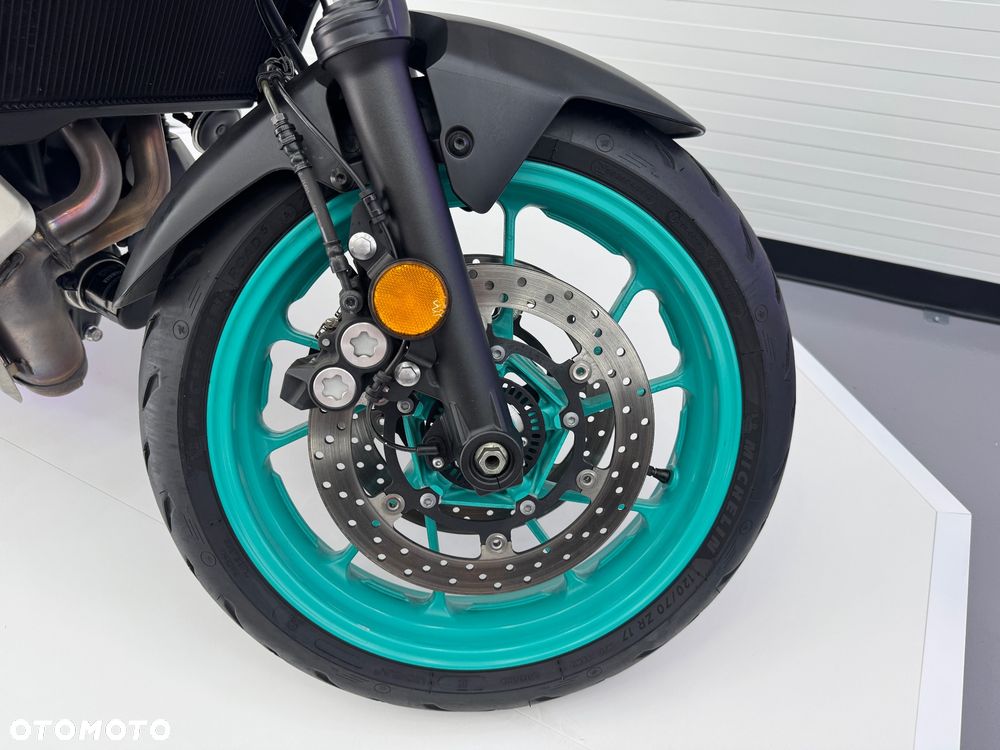 Yamaha MT - 9