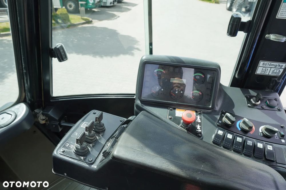 Hyster H16 XM-12 / udźwig 16 t / Zasięg 5,4 m_249910 - 21