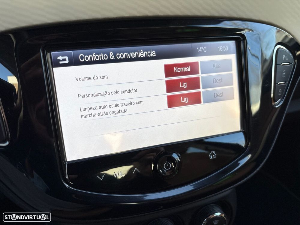 Opel Adam 1.0 T Rocks - 27