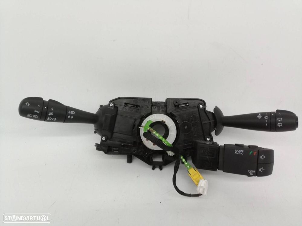 COMANDOS MULTIFUNÇÕES DACIA SANDERO II - 1