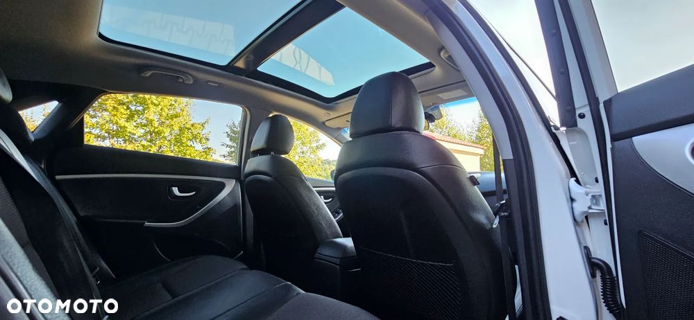 Hyundai i30 1.6 Fifa World Cup Edition - 9