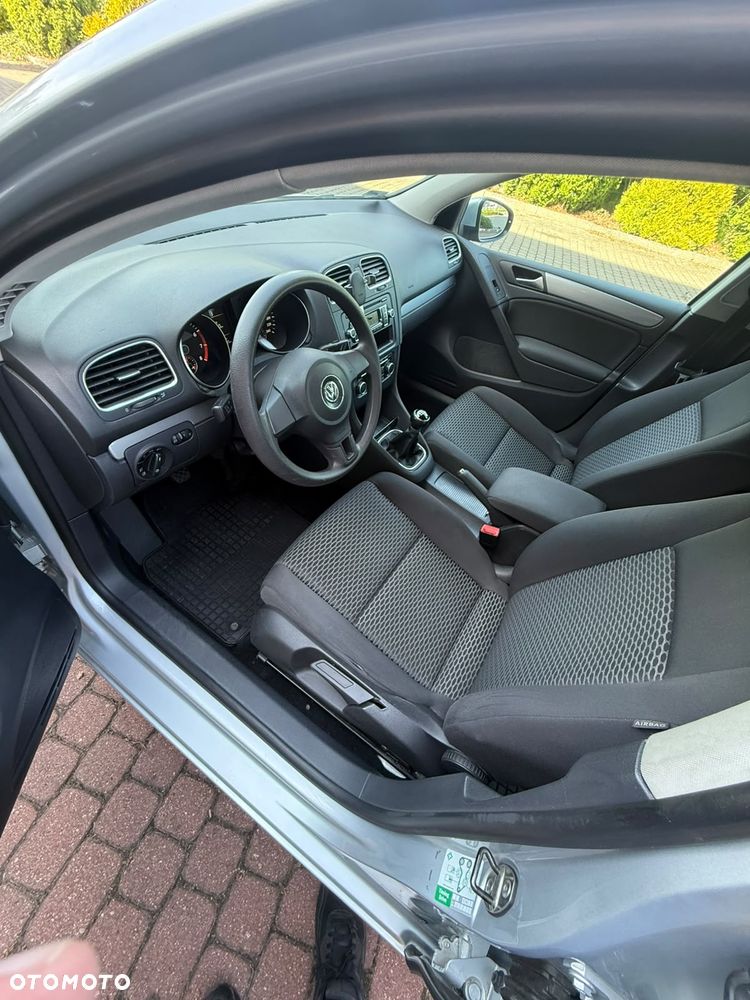 Volkswagen Golf - 20