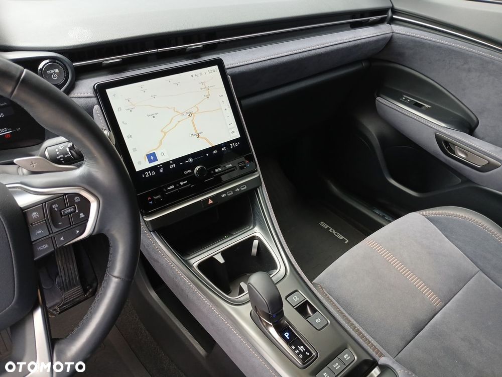 Lexus LBX 1.5 Hybrid Cool AWD - 20