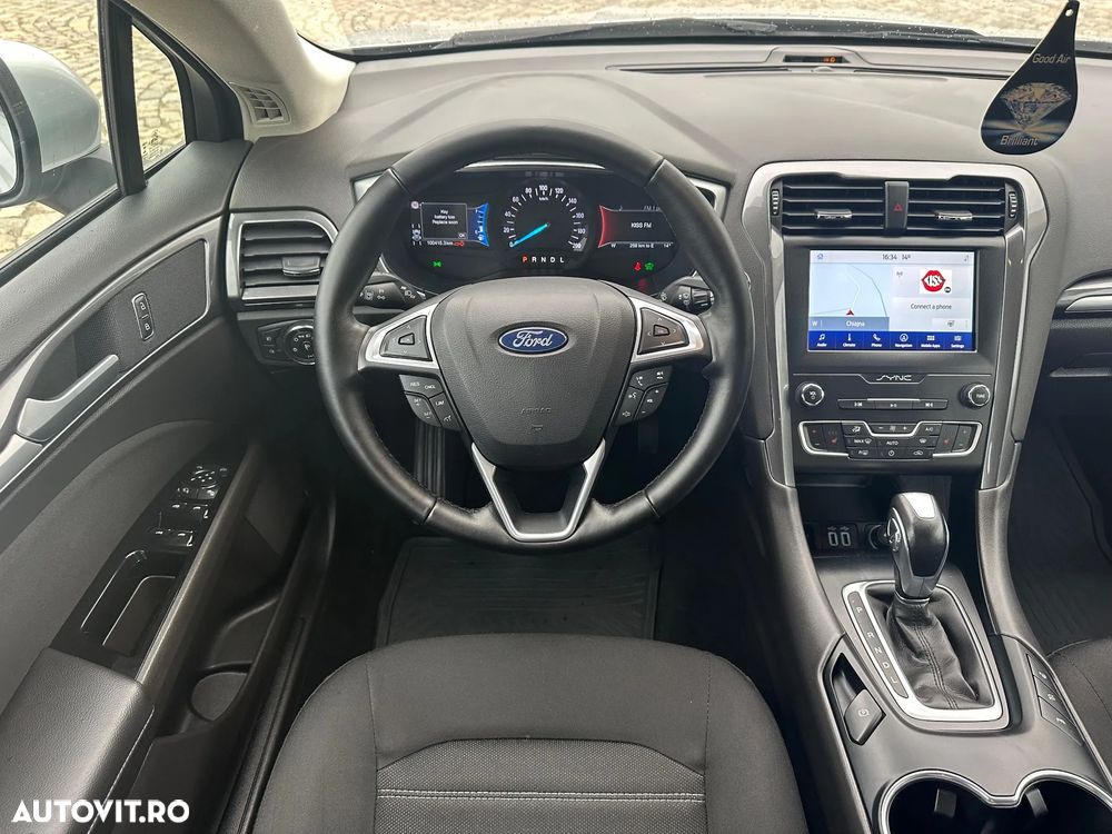 Ford Mondeo 2.0 HEV Titanium - 19