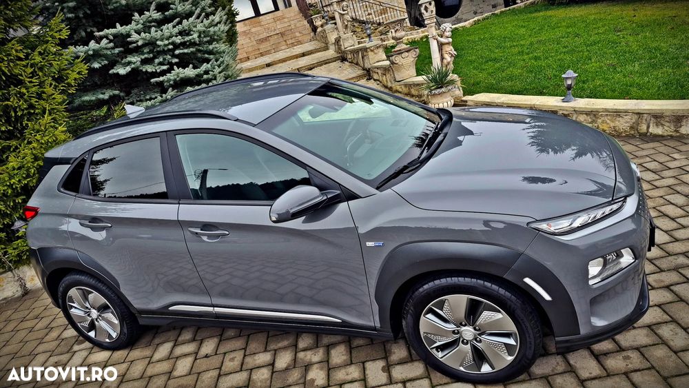 Hyundai KONA EV Premium - 29