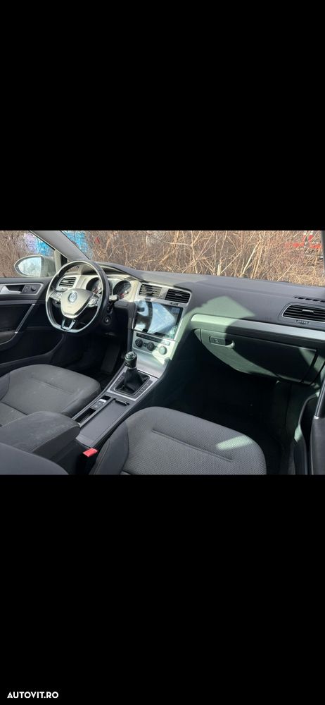 Volkswagen Golf 1.6 TDI BlueMotion Technology Comfortline - 12