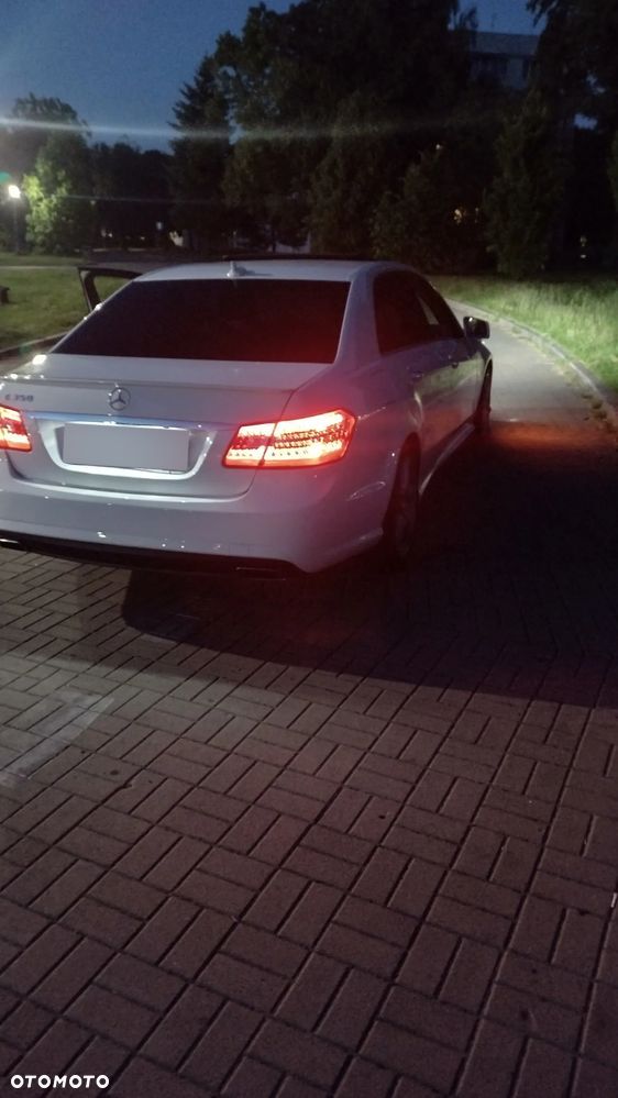 Mercedes-Benz Klasa E 350 BlueEFFICIENCY 7G-TRONIC Avantgarde - 16