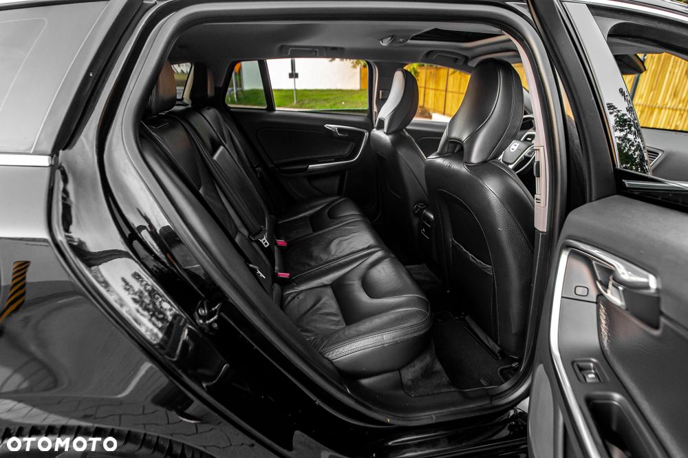 Volvo V60 - 24