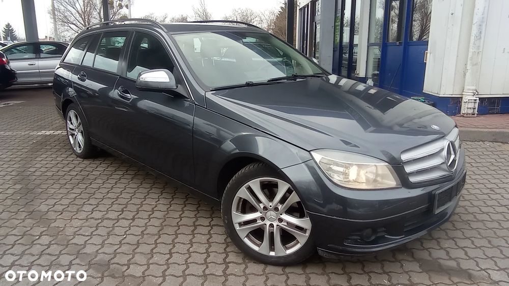 Mercedes-Benz Klasa C 220 CDI DPF Automatik Avantgarde - 29