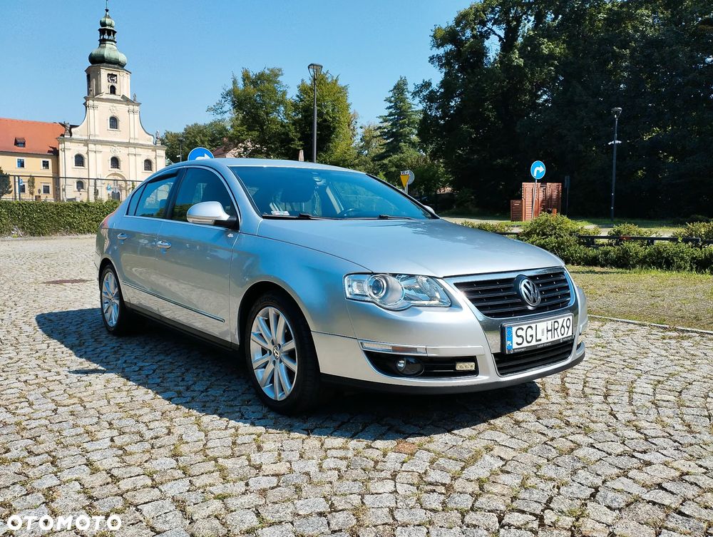 Volkswagen Passat 2.0 TDI DSG Highline - 3